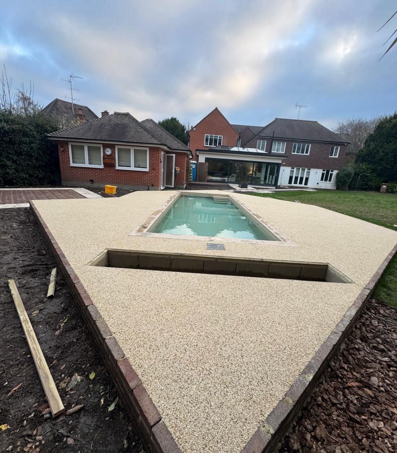 Resin Bound Driveway by Resin Bound Group